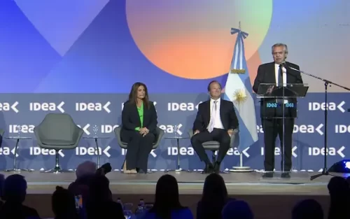 Alberto Fernández cerró el Coloquio de IDEA: "Macri dejó una economía desarticulada"