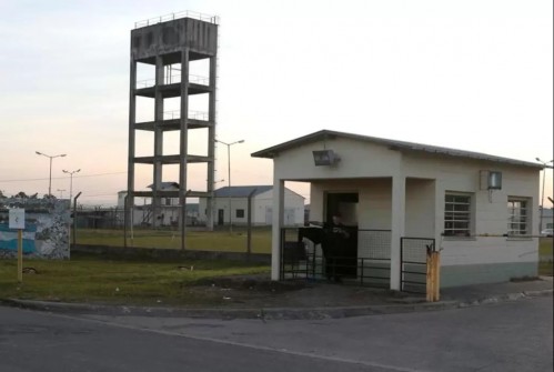 Un penitenciario fue denunciado por abuso hacia los internos de la Unidad 18 de Gorina