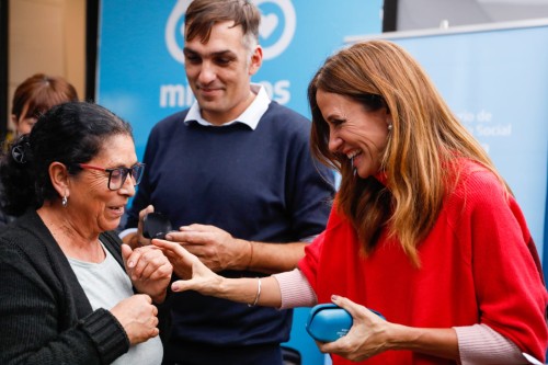 En el marco del programa "Mirarnos", Tolosa Paz estuvo en La Plata: "Garantizamos el acceso a la salud"