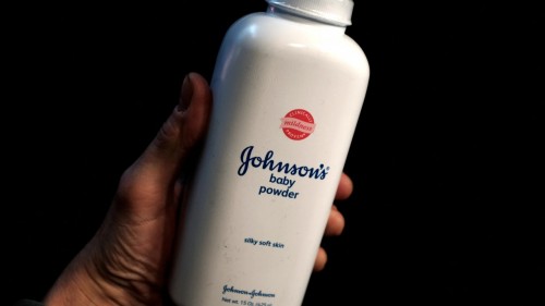 Retiran de la venta el talco para bebes Johnson & Johnson por contribuir al cáncer