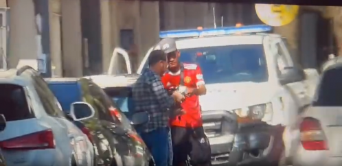 "Con las manos en la masa": filmaron a un 'trapito' en situaciones raras en el centro de La Plata