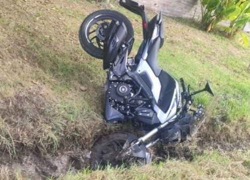 Un choque en Villa Elisa entre una moto y una bicicleta dejó dos heridos