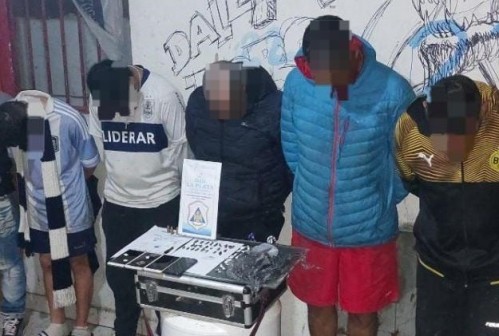 Cayó una banda que vendía drogas en La Plata: hay cinco detenidos