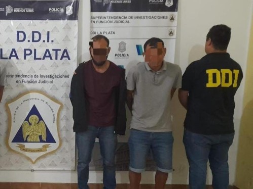 Robaron una panadería en Los Hornos: se llevaron 30 mil pesos de la caja registradora y fueron detenidos