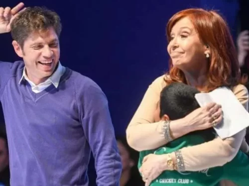 Cristina Kirchner y Axel Kicillof cierran su campaña en el Bosque platense