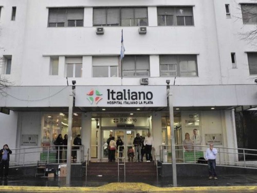 Lo descubrieron robando y simuló ser un paciente en el Hospital Italiano de La Plata