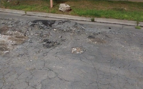 En Altos de San Lorenzo piden una pronta reparación de las calles por que "los pozos ya pasaron a ser cráters"