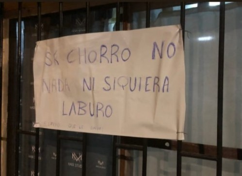 "Sr. Chorro, no nada ni siquiera laburo": una peluquería de La Plata generó conmoción tras un grave robo