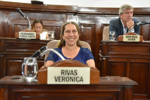 Verónica Rivas: "El presupuesto 2023 es la voluntad política del intendente de mejorar todos los barrios de La Plata"
