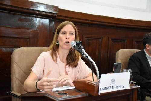 Yanina Lamberti: "Buscamos promocionar el deporte local en la ciudad"