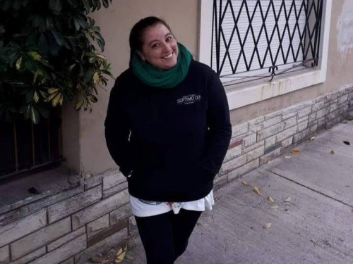 Familiares de una docente, víctima de femicidio en La Plata, piden que se aplique perpetua al asesino