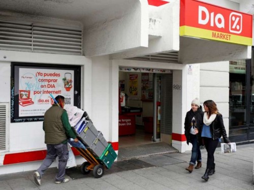 La cadena de supermercados Día alertó por el posible cierre de sus 950 locales