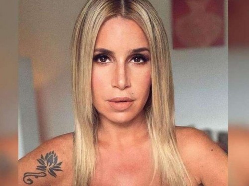 Flor Peña posó casi desnuda en Instagram