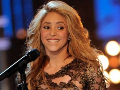 ¿Cuánto gasta Shakira, por mes, en celular?