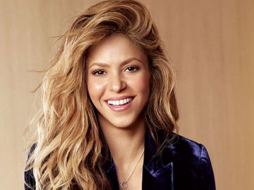 Shakira subastará una campera para ayudar en plena pandemia