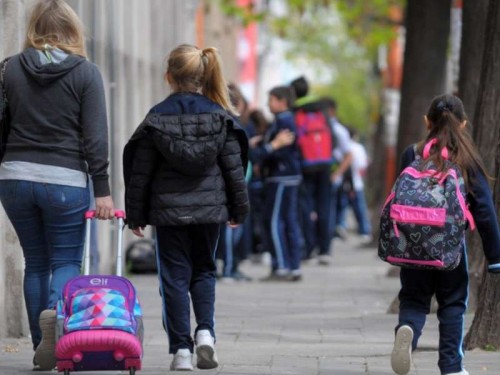 Excesos y conflicto en los colegios privados de La Plata con sus cuotas: lo que deben saber los padres