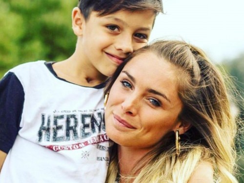 El emotivo reencuentro de la ex Chiquititas, Catalina Artusi con su hijo tras 4 meses sin poder verlo