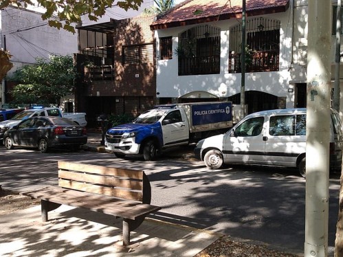 Encontraron muerto a un hombre en su casa de La Plata: No habría signos de desorden e investigan