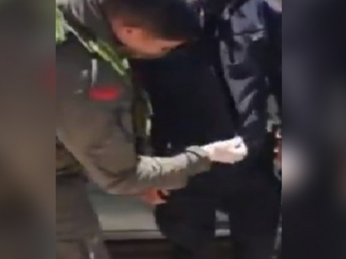 Detuvieron a policías jujeños que trasladaban cocaína escondida en su ropa