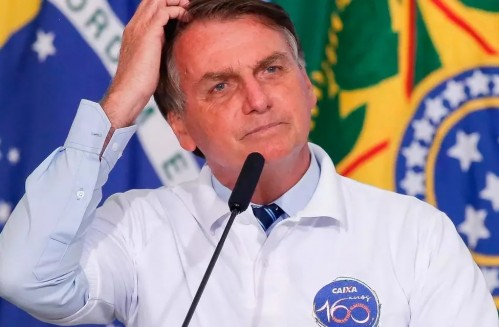 Brasil: renuncian dos ministros y crece la crisis política del gobierno de Bolsonaro