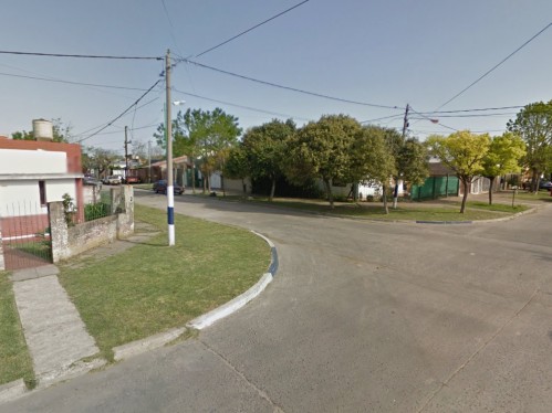 Detuvieron a un joven que golpeó a su novia en plena calle de La Plata