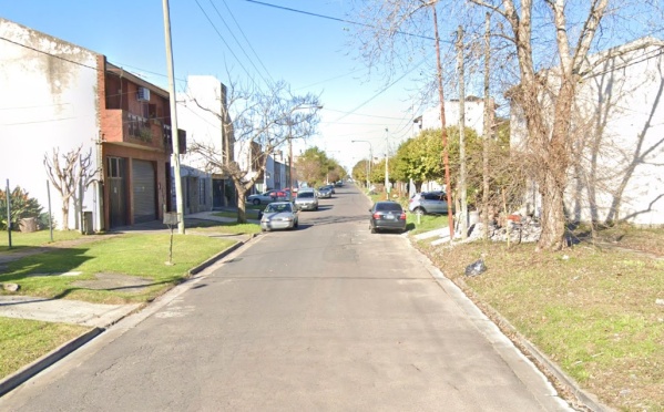 Una mujer fue acosada en la calle mientras se dirigía a su trabajo en La Plata