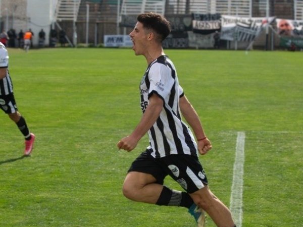 Nació en Estudiantes, debutó en Gimnasia y sorpresivamente anunció su retiro del fútbol