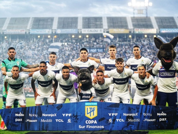 Los jugadores del Lobo estallaron de bronca tras el clásico y le apuntaron al arbitraje