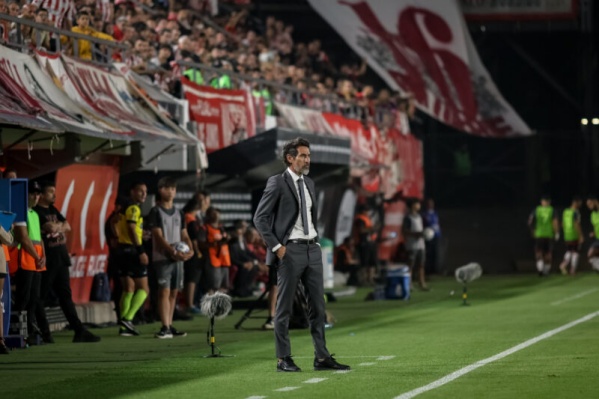 Domínguez sorprendió y puso en duda su continuidad: “si no firmo no puedo seguir, estamos negociando”