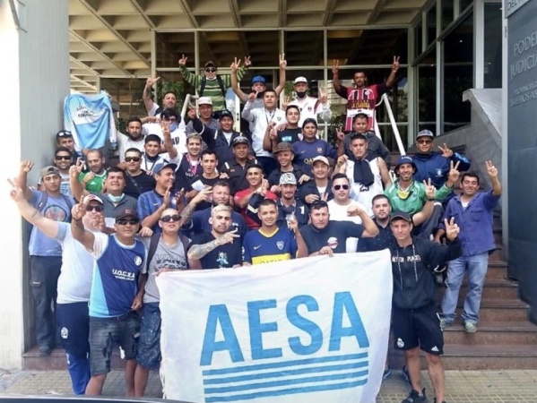Piden la reincorporación y pago de sueldos a los trabajadores de la UOCRA echados por AESA: 1 millón de pesos para cada uno