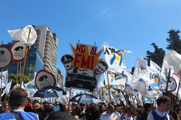 Las imágenes de la multitudinaria movilización de La Cámpora por el Día de la Memoria, Verdad y Justicia