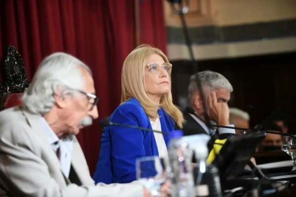 Tras arduas negociaciones, la Legislatura Bonaerense aprobó el Presupuesto 2023 en una sesión doble