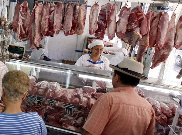 El Gobierno analiza nuevas medidas para controlar el precio de la carne y se reunirán con toda la cadena de valor