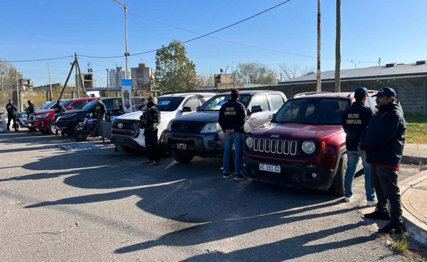 Cayeron 6 integrantes de la banda "Las Reinas": robaban camionetas de altas gama en La Plata y otros cuatro municipios