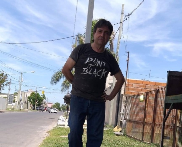 Pelea por su vida el parrillero de Berisso que sufrió un palazo en la cabeza durante una discusión