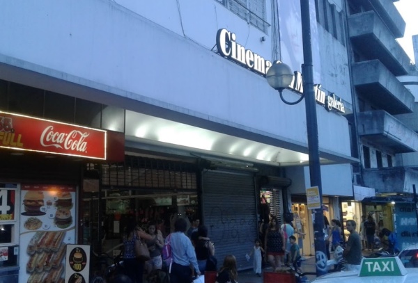 Una abuela murió mientras veía una película en el Cinema San Martín de La Plata