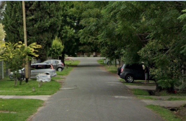 Ataron de pies y manos a una vecina de City Bell durante un salvaje robo mientras estaba en la cocina