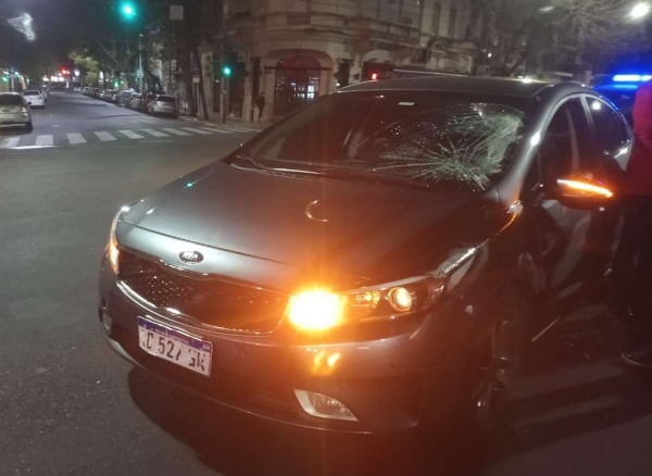 El periodista Franco Rinaldi atropell&oacute; a una ciclista y llam&oacute; a Martin Tetaz para que lo ayude