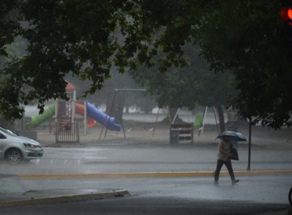 Por tormentas y ráfagas de viento, rige el nivel de alerta amarillo en La Plata para este miércoles