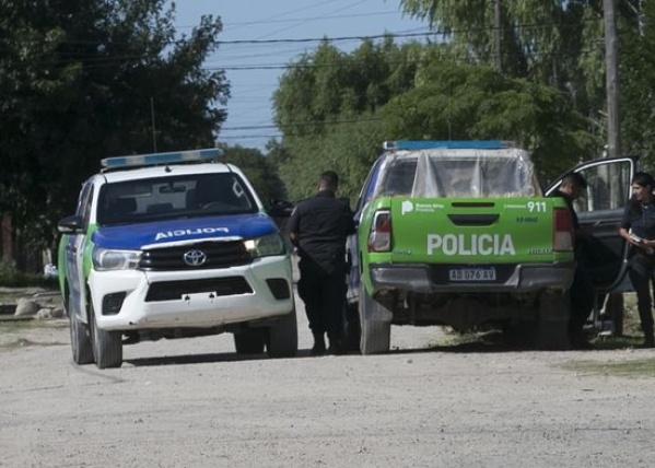 Dos horas duró un brutal robo a una pareja de jubilados de Berisso con torturas: "Me pusieron el cuchillo dentro de la nariz"