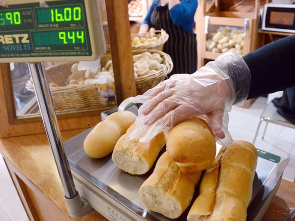 El kilo de pan deber&aacute; mantenerse entre los $180 y $200