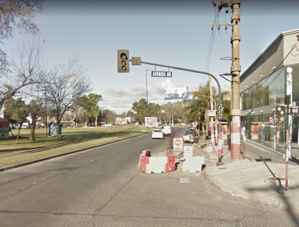 Una anciana platense fue brutalmente atacada por su hijo y la dejó tirada en la vereda