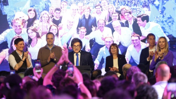 Milei reúne a los diputados electos de La Libertad Avanza para definir la agenda de reformas