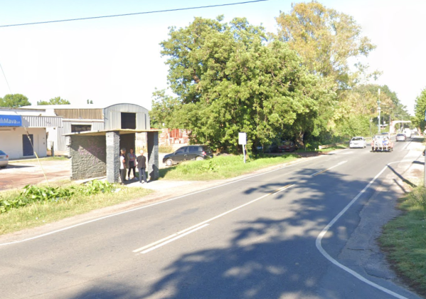 Querían robar un auto en City Bell, la dueña llegó justo a tiempo y la policía los atrapó cuando estaban por escapar