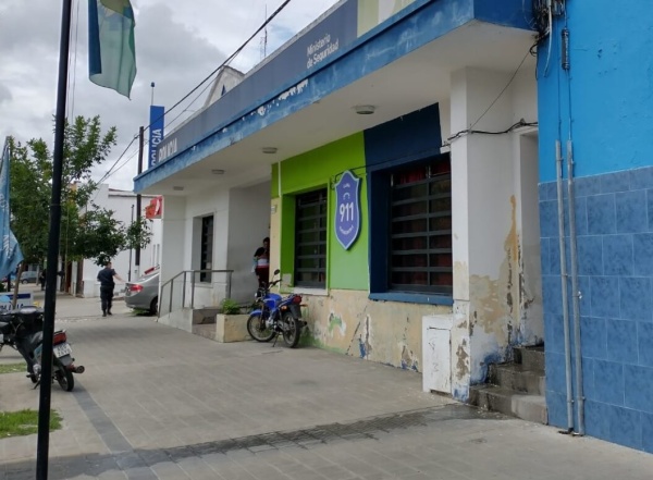 Identificaron al hombre hallado sin vida en su casa de Los Hornos: su pareja dijo que tenía muchas deudas