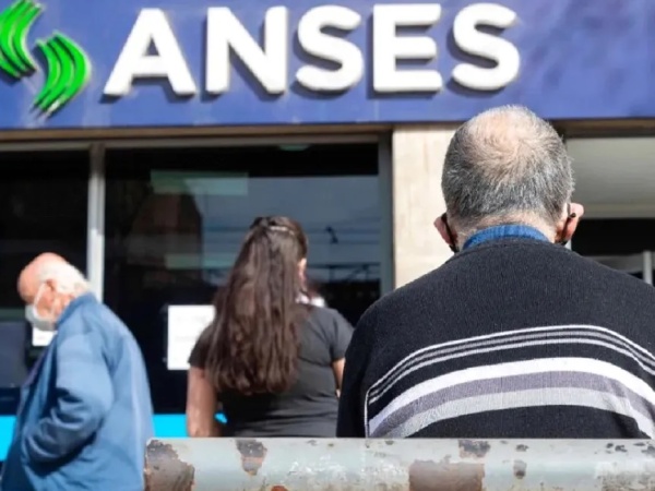 ANSES informó que este lunes se retoma el pago del IFE 4: cómo sigue el calendario