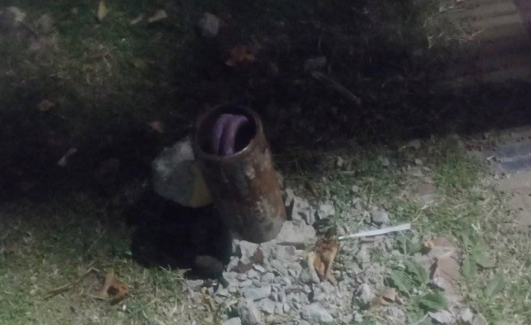 Un vecino reclamó que retiraron luminarias de Plaza España: "Está muy oscuro"