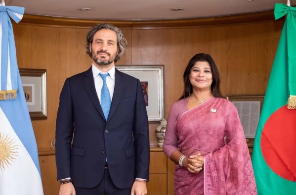 Tras la fiebre mundialista, el Gobierno abrirá el 27 de febrero la embajada en Bangladesh