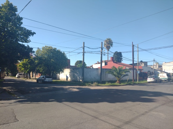 En 73 y 121 reclamaron por la colocación de un domo para evitar que los ladrones escapen fácilmente