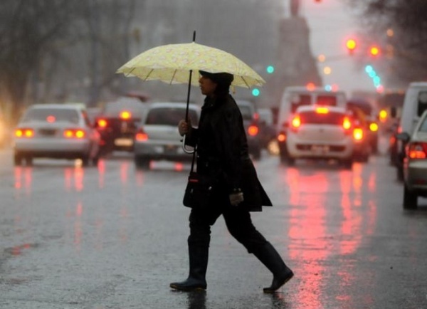 Cesó el alerta amarillo en La Plata por tormentas: se esperan lluvias aisladas y tiempo mejorando hacia la tarde
